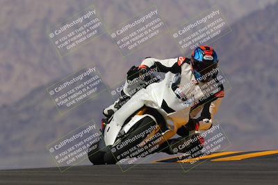 media/Oct-03-2022-Moto Forza (Mon) [[5f077a3730]]/Intermediate Group/Session 4 (Turn 9)/